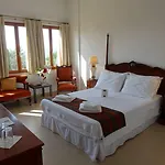 Hotel Lagou Raxi Country 3*