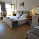 Hotel Lagou Raxi Country 3*