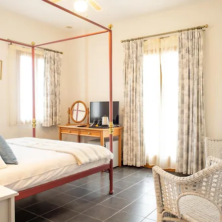 Hotell Lagou Raxi Country Lavkos