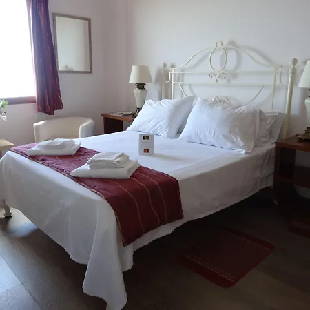 Hotell Lagou Raxi Country Lavkos