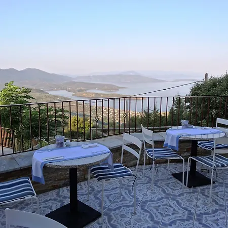 Lagou Raxi Country Hotell