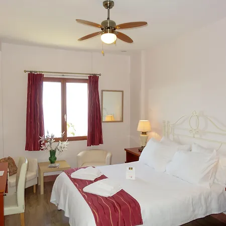 Lagou Raxi Country Hotell