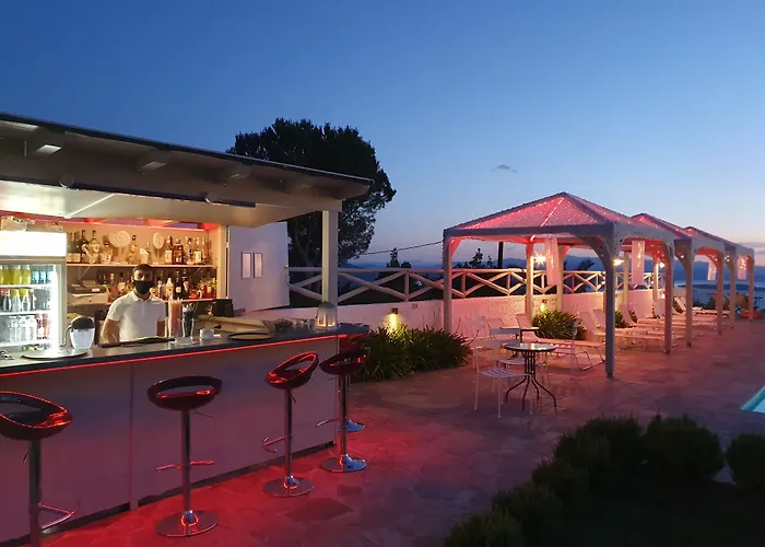 Lagou Raxi Country Ξενοδοχείο 3*